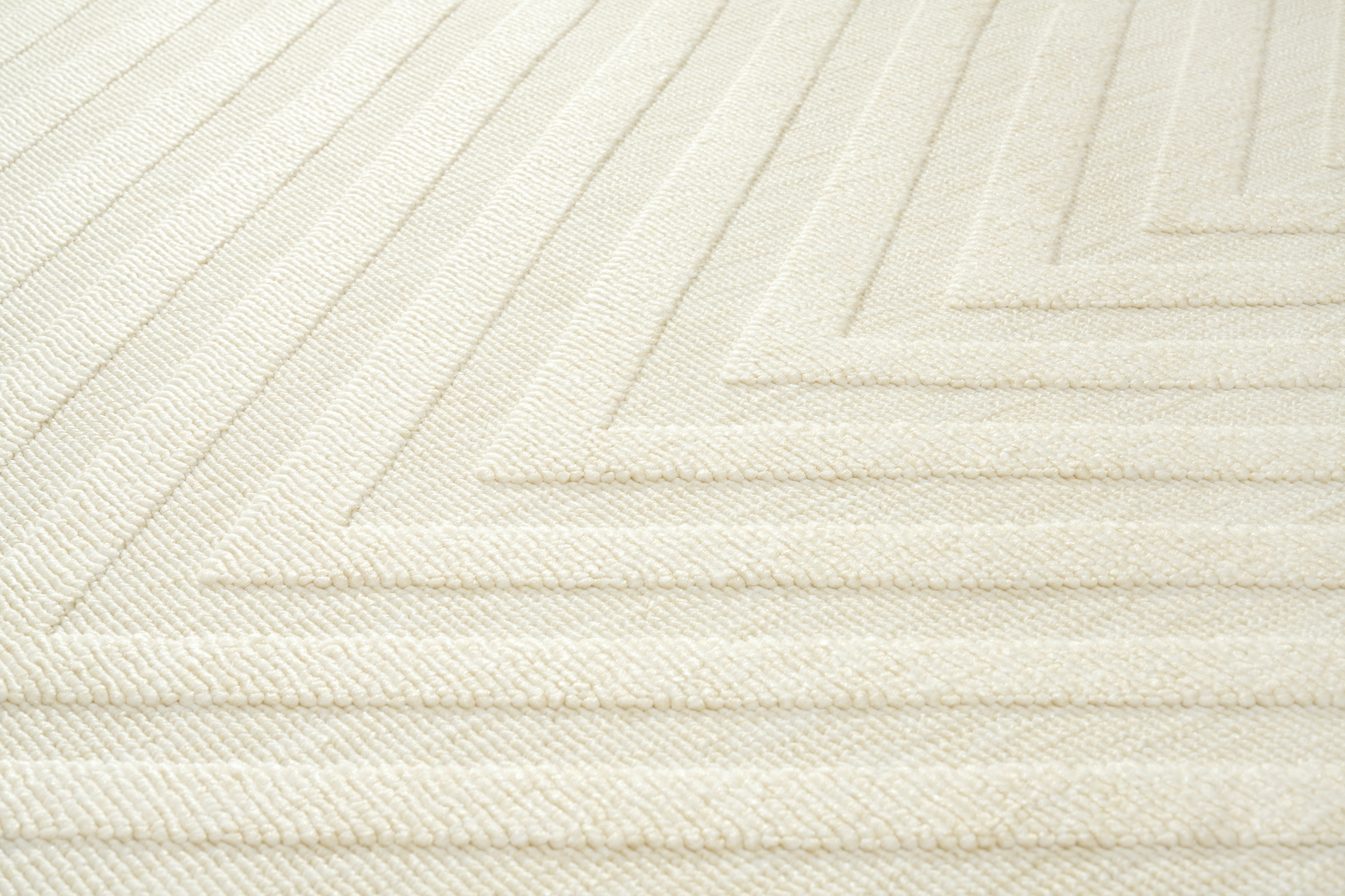 CARPET DECOR ACORES II WHITE BadlyBitten