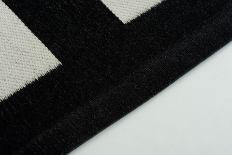 CARPET DECOR HAMPTON BLACK BadlyBitten