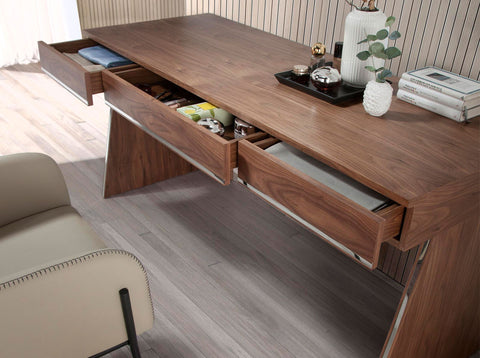 Designer Schreibtisch aus Nussbaumholz mit Chromakzenten und 3 Schubladen