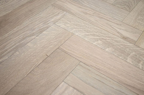 Herringbone Diningtable 70